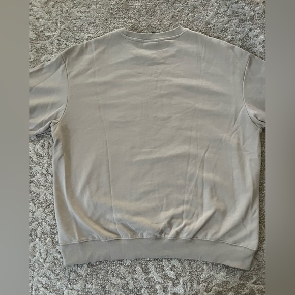 Sweatshirt - Picture 3 of 3